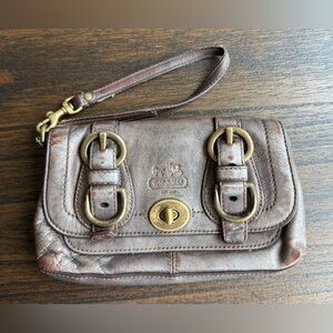 Vintage Coach Legacy Garcia Bronze Metallic leather turn-lock wristlet